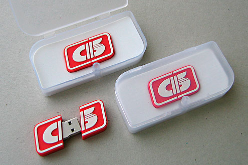 USB-флэшка Смоленского банка в форме логотипа, изготовленная по специальному заказ